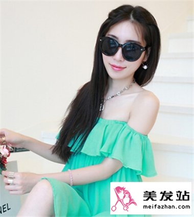 2015年女生最美直发发型图片 清新百搭时尚淑女范