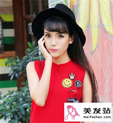 2015年女生最美直发发型图片 清新百搭时尚淑女范