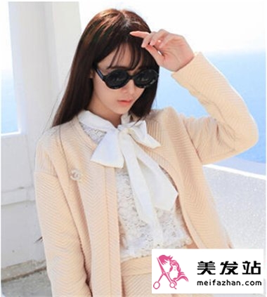 2015年女生最美直发发型图片 清新百搭时尚淑女范