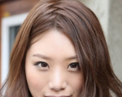 圆脸女生适合什么发型 中长发型最气质修颜
