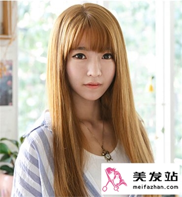 适合长发女生的直发发型 披肩直发最显少女甜美