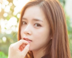 唯美直发美女发型图片 清新迷人十分上镜