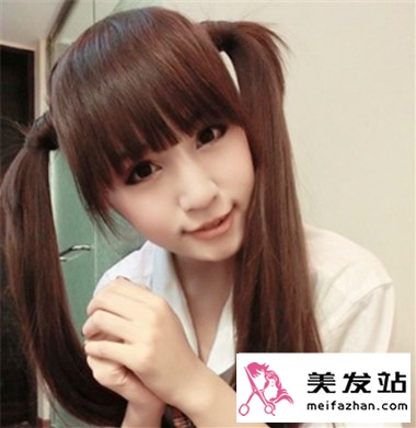 大脸女生怎么梳头发好看 简单时尚瘦脸扎发最修颜