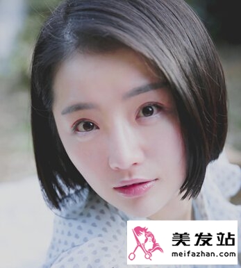 适合小脸女生发型 清纯甜美更动人