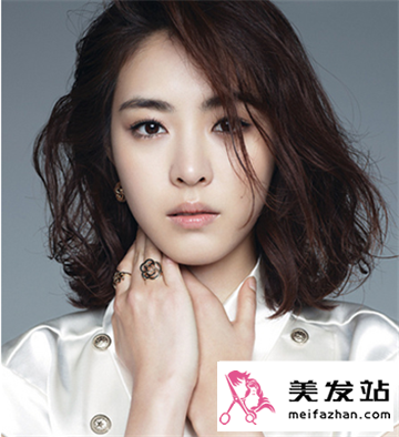 最新韩式中短发烫发发型 清纯唯美更时尚