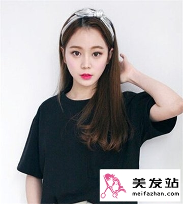 适合小脸女生发型推荐 乖巧可爱小脸最受喜欢