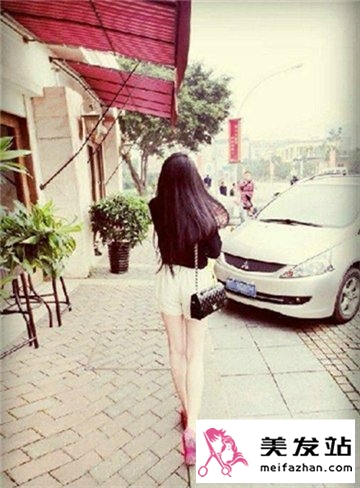 清新可爱的女生长直发发型 打造女神的气质魅力