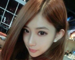 韩式内扣发尾发型 凸显小巧玲珑的美感