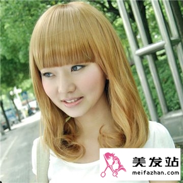 2015最新女生金黄色染发发型 抢眼时尚的名媛发型