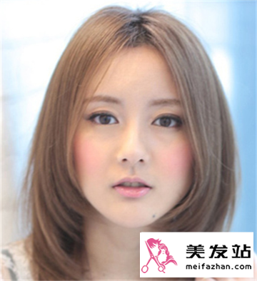 乖巧甜美棕色染发 靓丽彰显整个精彩人生