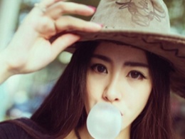 女生田园风格的帽子发型 百变帽子戏法