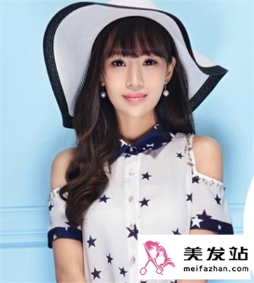 2015最新浪漫女生长卷发发型 可爱靓丽大方