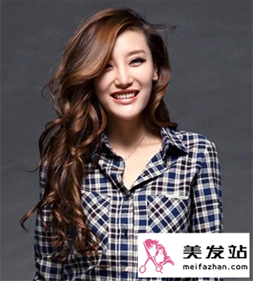 2015最新浪漫女生长卷发发型 可爱靓丽大方
