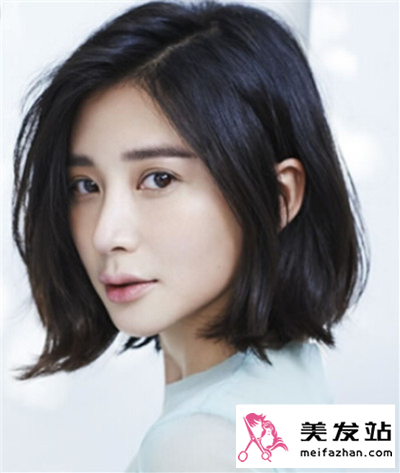 短发控的魅力 时尚抢眼小女人