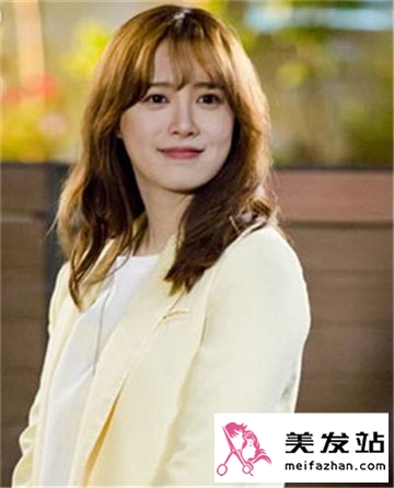 胖脸小女生的最美发型 修颜瘦脸最可人