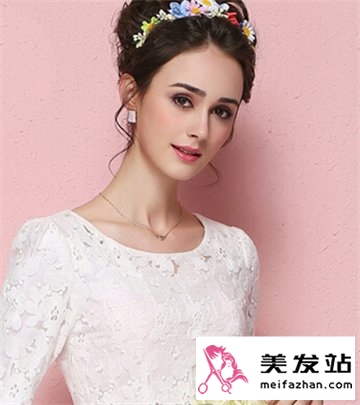最新夏季裙子适合的发型 气质清新迷人