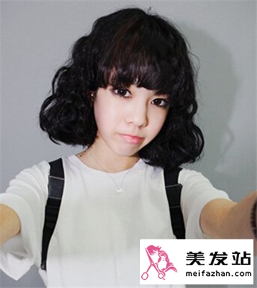 女生韩版齐刘海发型 甜美修颜显嫩的一大法宝