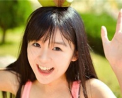 甜美邻家小萌妹直发发型 直发清新又可爱