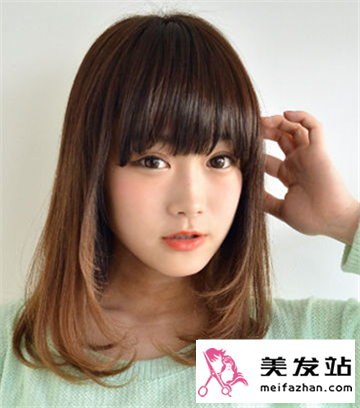 9款内扣中短发发型 瘦脸修颜彰显气质
