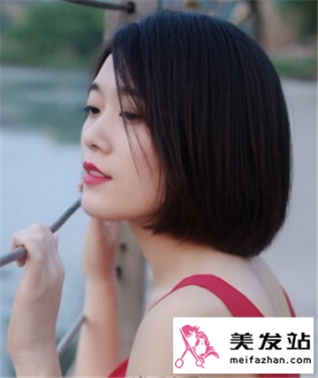 热荐女生清爽气质中短发发型 韩范十足的齐肩短发