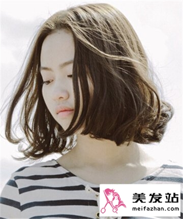 热荐女生清爽气质中短发发型 韩范十足的齐肩短发