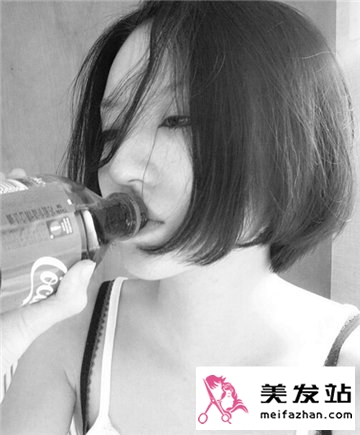 最新干练清爽女生短发发型 引领短发控的时尚潮流