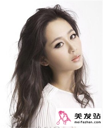 推荐九款女生烫发发型 不容忽视的美感