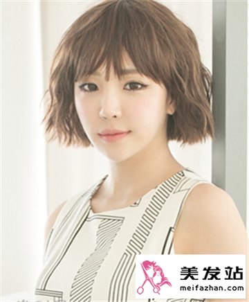 推荐九款女生烫发发型 不容忽视的美感