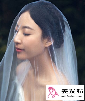 复古新娘新型婚礼发型 让你拥有异域风情的婚礼