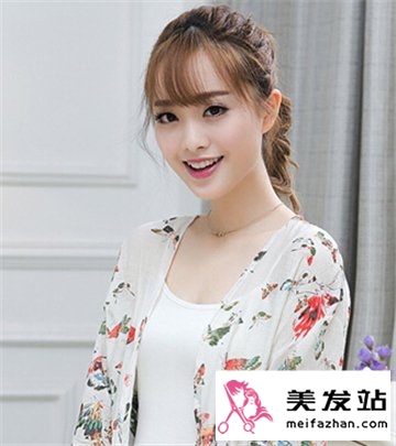 2015年女生夏季流行清新发型 简单率性不失时尚气质