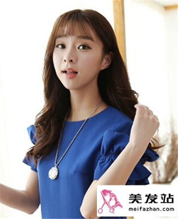 女生清新卷发发型 彰显浪漫活力的卷发魅力