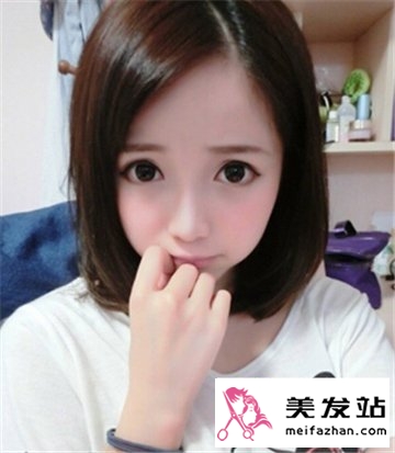 2015最新女生可爱短发发型 俏丽生姿魅惑无比