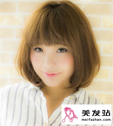 2015流行梨花头发型 中短发梨花头最是减龄时尚显气质