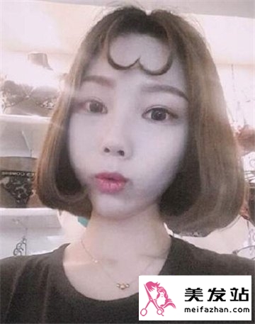 2015最新流行美少女战士爱心空气刘海 时尚发型最抢眼