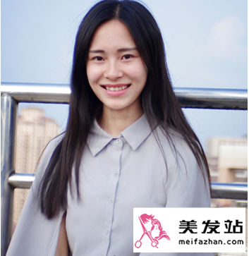 最新中分长直发发型 温婉动人女神范儿