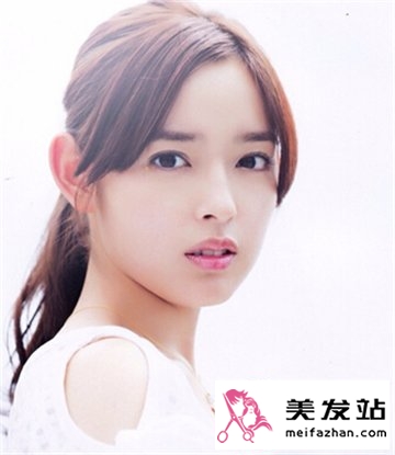 女生可爱时尚的发型设计 百变造型清新甜美靓丽吸睛
