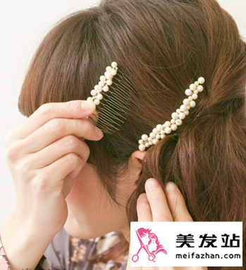 日系马尾怎么扎 侧分马尾最时尚