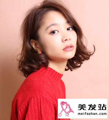 时尚烫发造型图片 甜美可人显气质