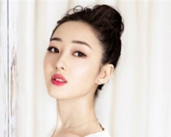 韩国简单丸子头扎发图片欣赏 女生夏季必备的清新发型