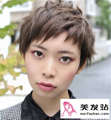 长脸女生适合的短发发型