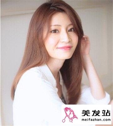 偏分长刘海发型图片