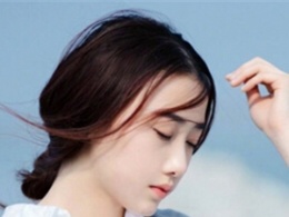 2015夏季简单扎发发型 简约造型既清爽甜美又时尚