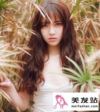最新卷发发型