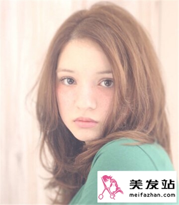方脸发型
