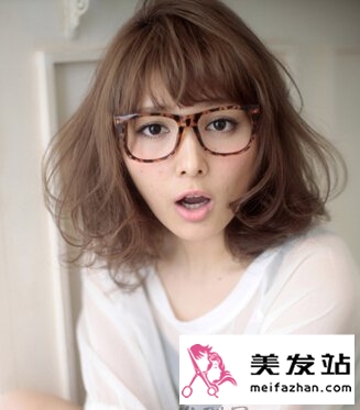 最新时尚卷发发型