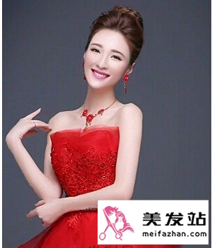 女主持人发型