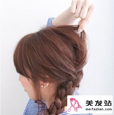 约会发型 甜美扎发 图解教程