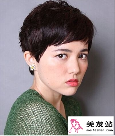 中年女士短发