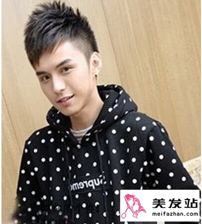 男生子弹头发型