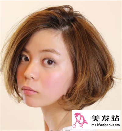 甜美的波波头